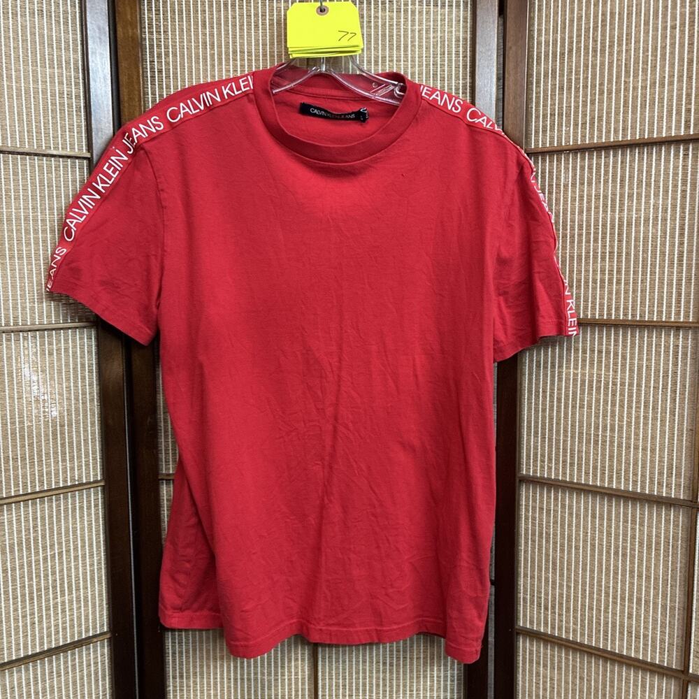 Vintage Graphic T-Shirts - Calvin Klein - Size M - T9977
